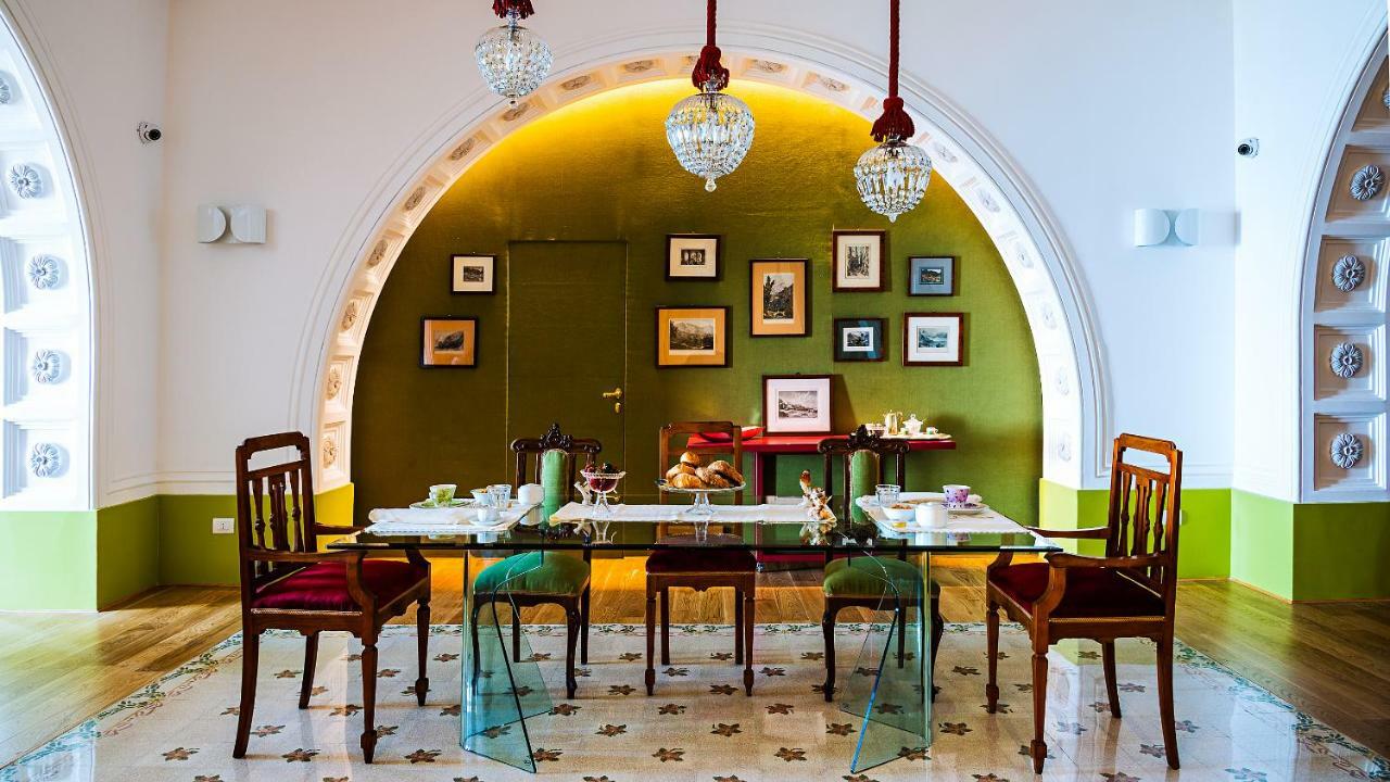 Hotel Donna Giulia, Luxury House Salerno Exterior foto