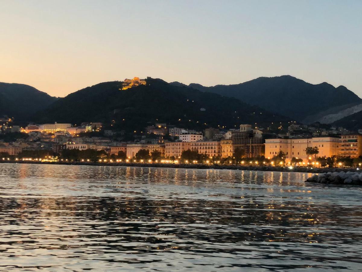 Hotel Donna Giulia, Luxury House Salerno Exterior foto